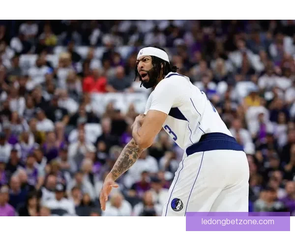 独行侠重建瞄准弗拉格 欧文天赋仍受期待逐步回归