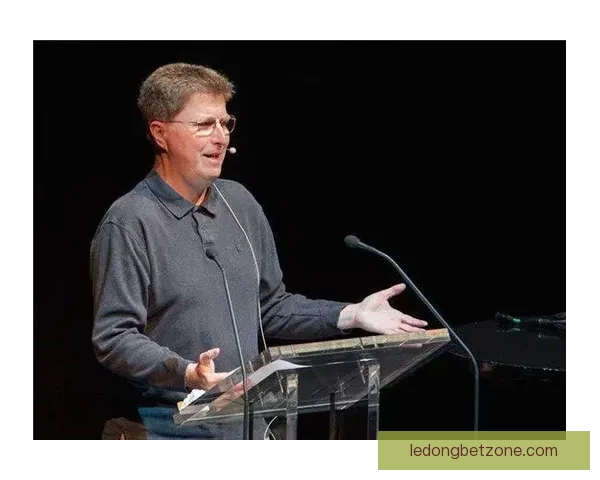 科尔谈梅尔顿拇指伤困扰第三节表现再次失常