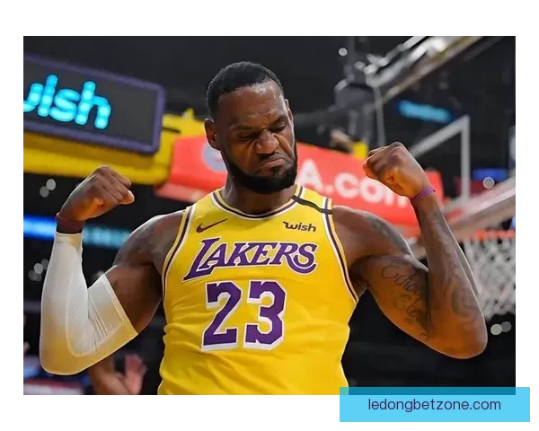 2米03前锋砍41分追平历史第二复制詹姆斯惊人成绩